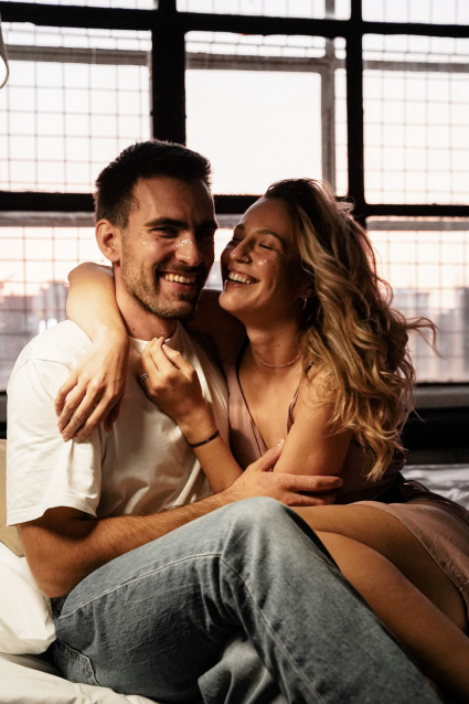 Заказать фотосессию Love Story в студии от компании Fashion Box в Омске

 – фото № 9