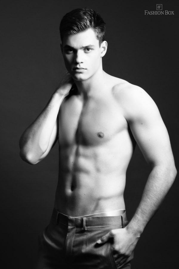 Как мужчинам подготовиться к фотосессии? - Новости Fashion Box – фото № 3