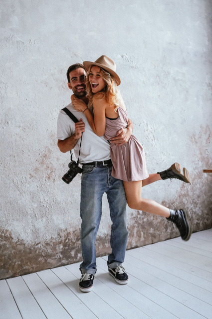 Заказать фотосессию Love Story в студии от компании Fashion Box в Омске

 – фото № 14