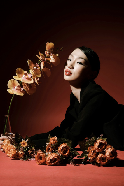 Заказать индивидуальную фотосессию в 2-х образах в Омске по отличным ценам от компании Fashion Box

 – фото № 26