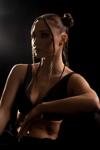 Заказать фотосессию в стиле Ню в 2-х образах в Омске от сети фотостудии Fashion Box
 – фото № 13