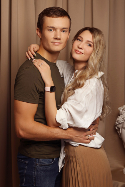Заказать фотосессию Love Story в студии от компании Fashion Box в Омске

 – фото № 2