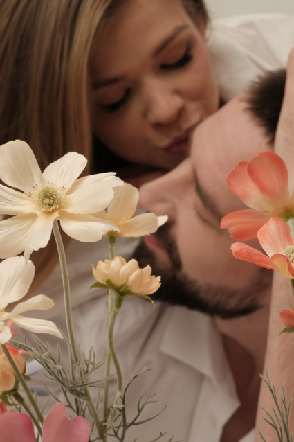 Заказать фотосессию Love Story в студии от компании Fashion Box в Омске

 – фото № 9