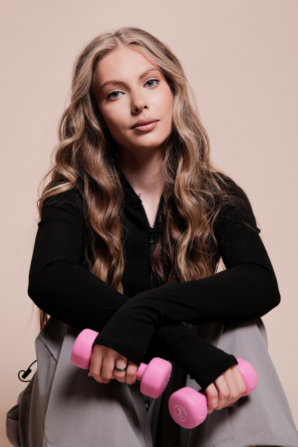 Заказать фотосессию Love Story в студии от компании Fashion Box в Омске

 – фото № 4