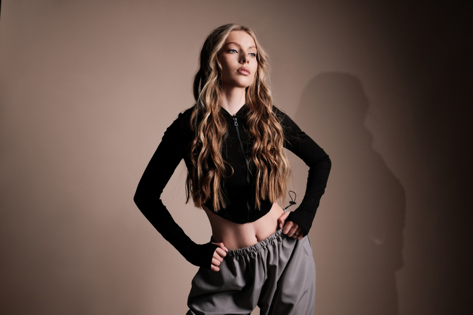 Заказать фотосессию Love Story в студии от компании Fashion Box в Омске

 – фото № 1