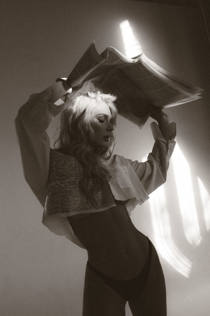 Заказать фотосессию в стиле Ню в 2-х образах в Омске от сети фотостудии Fashion Box
 – фото № 8